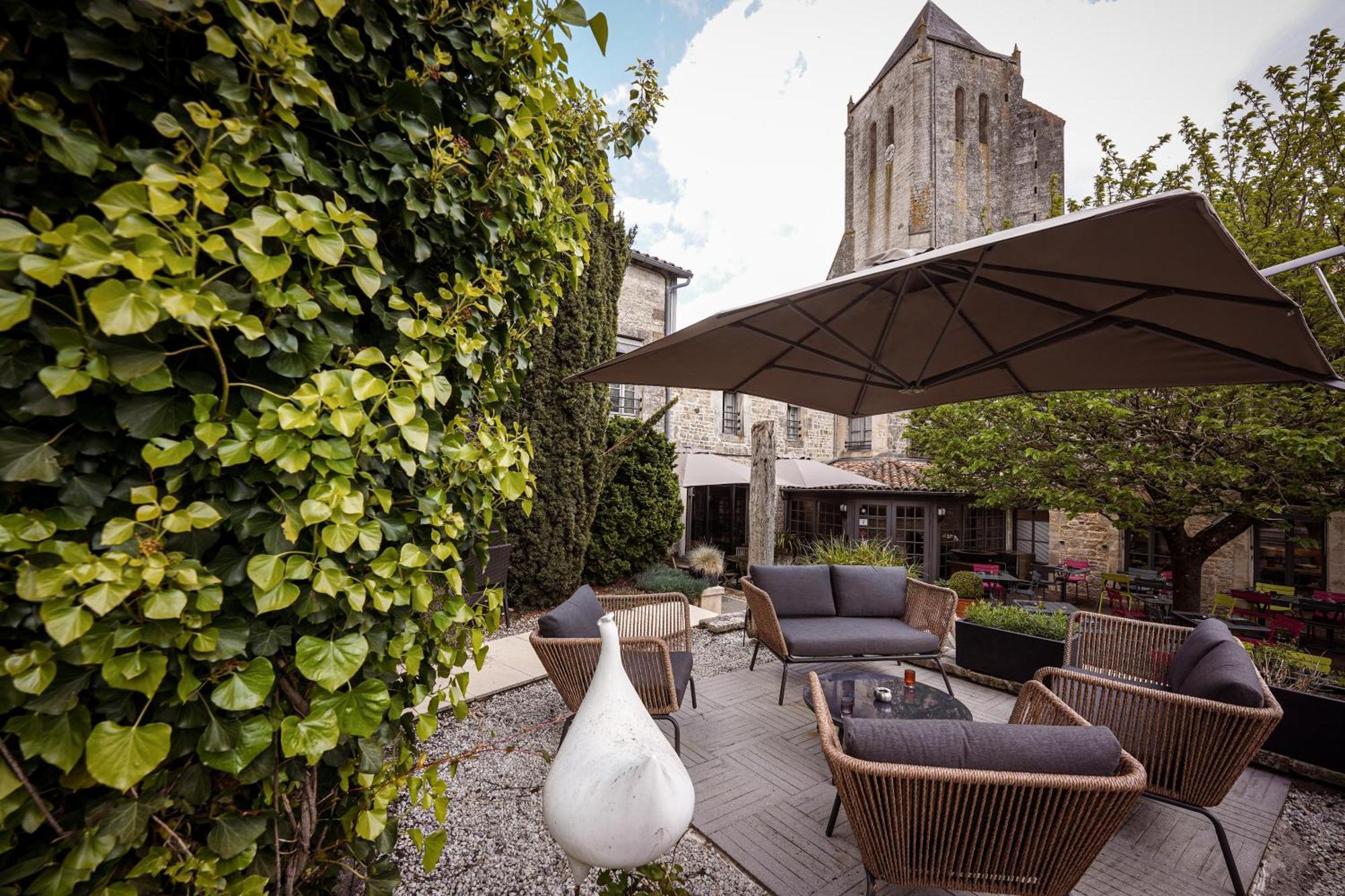 Logis Hostellerie De L'Abbaye Celles-sur-Belle Dış mekan fotoğraf